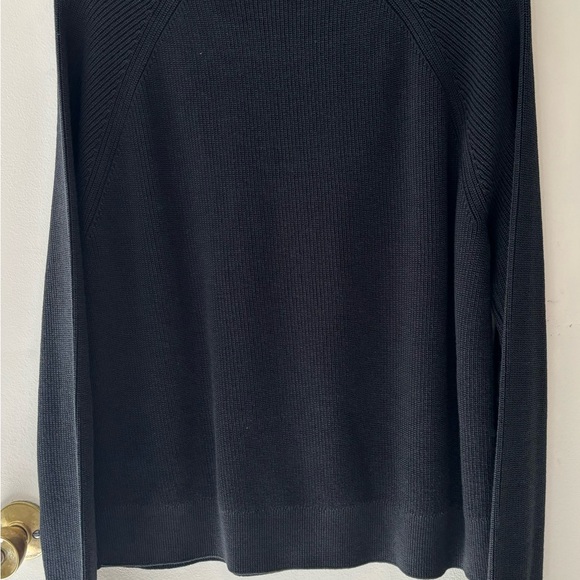 MICHAEL Michael Kors
Easy Raglan Snap Shakr Sweater XL - Picture 3 of 3